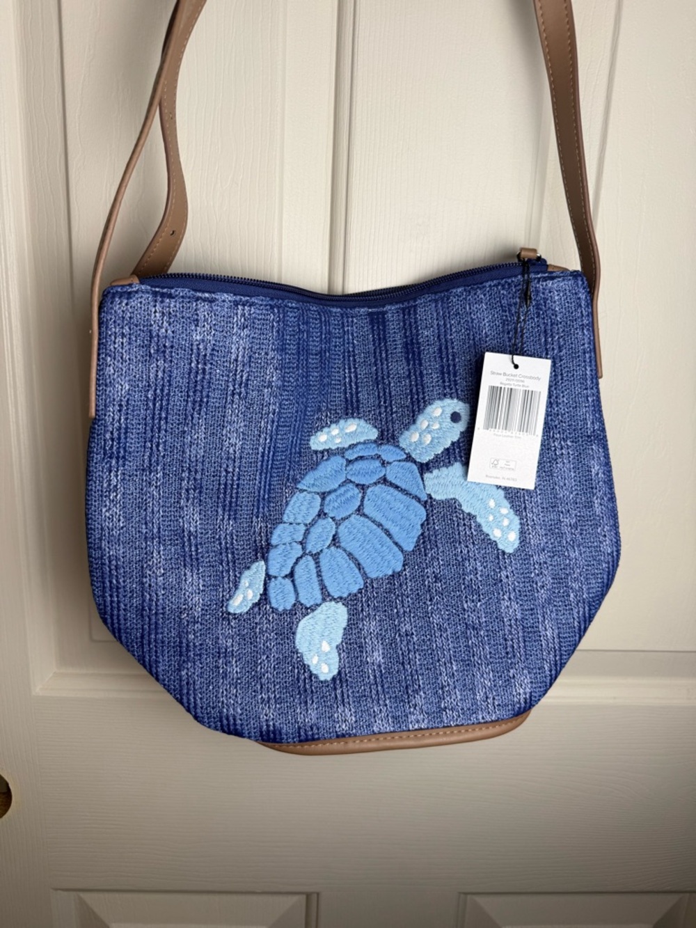 NWT Vera Bradley Regatta Turtle Blue Straw Bucket Crossbody Retired Pattern